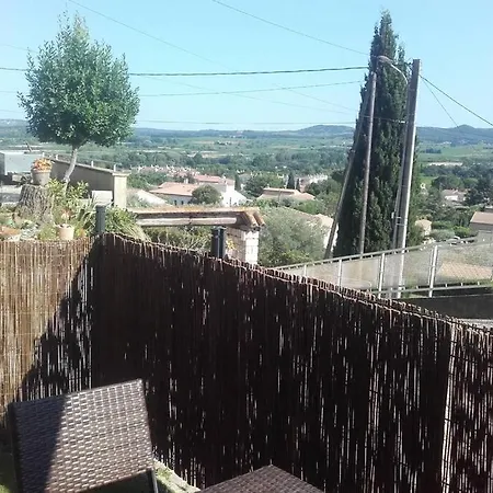 Studio Independant Avec Terrasse Exposee Sud Laudun