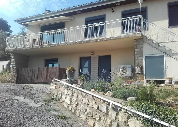 Studio Independant Avec Terrasse Exposee Sud アパート Laudun